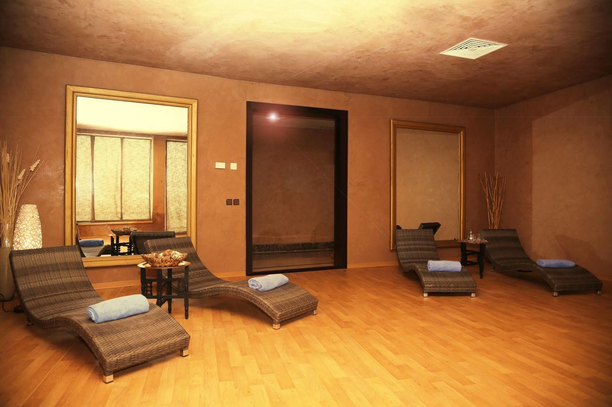 Grand Mogador Sea View & Spa Tangier Exterior photo A relaxation room at a spa